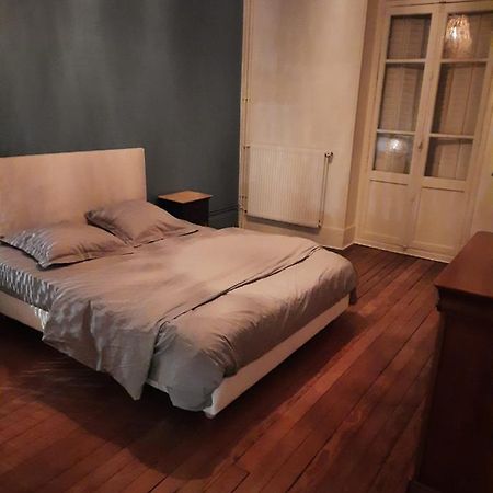 Appartement Jean Paul Sarthe Chalon-sur-Saône Exteriör bild